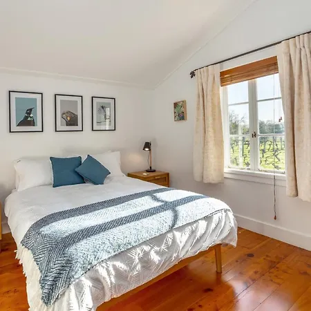 The Wine Shed Villa Martinborough Exterior photo