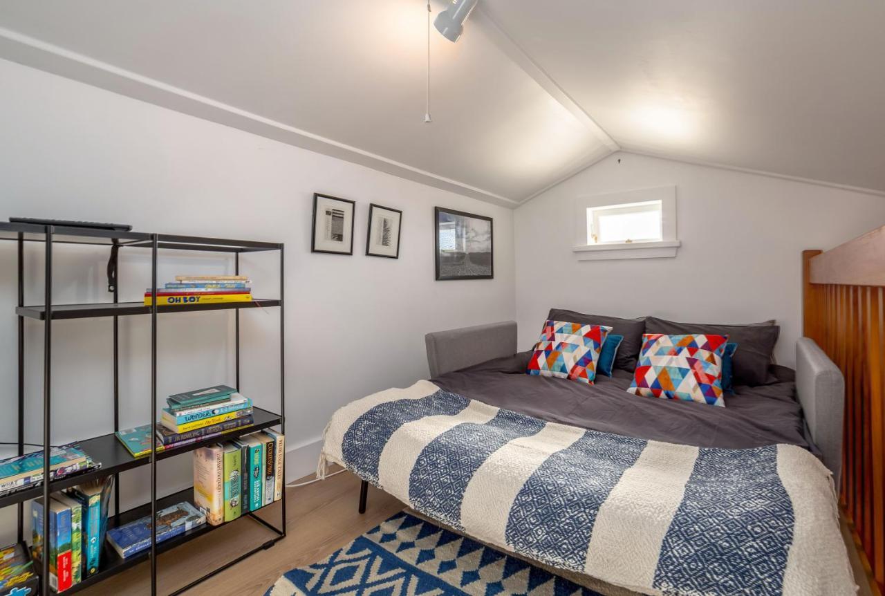 Holiday home The Wine Shed Martinborough